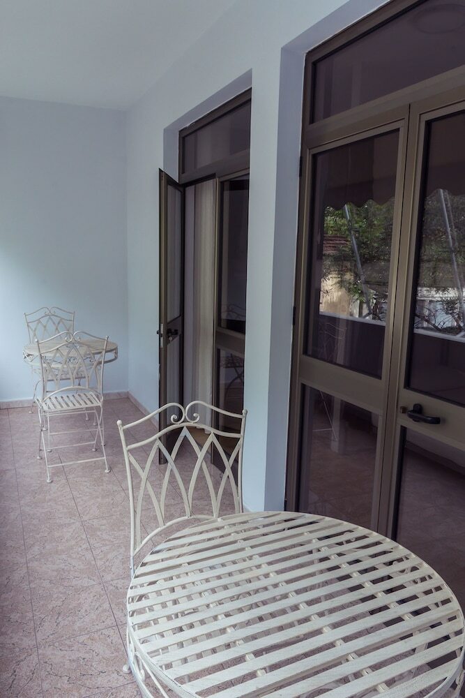 Hostal Art Hostel & Apartments