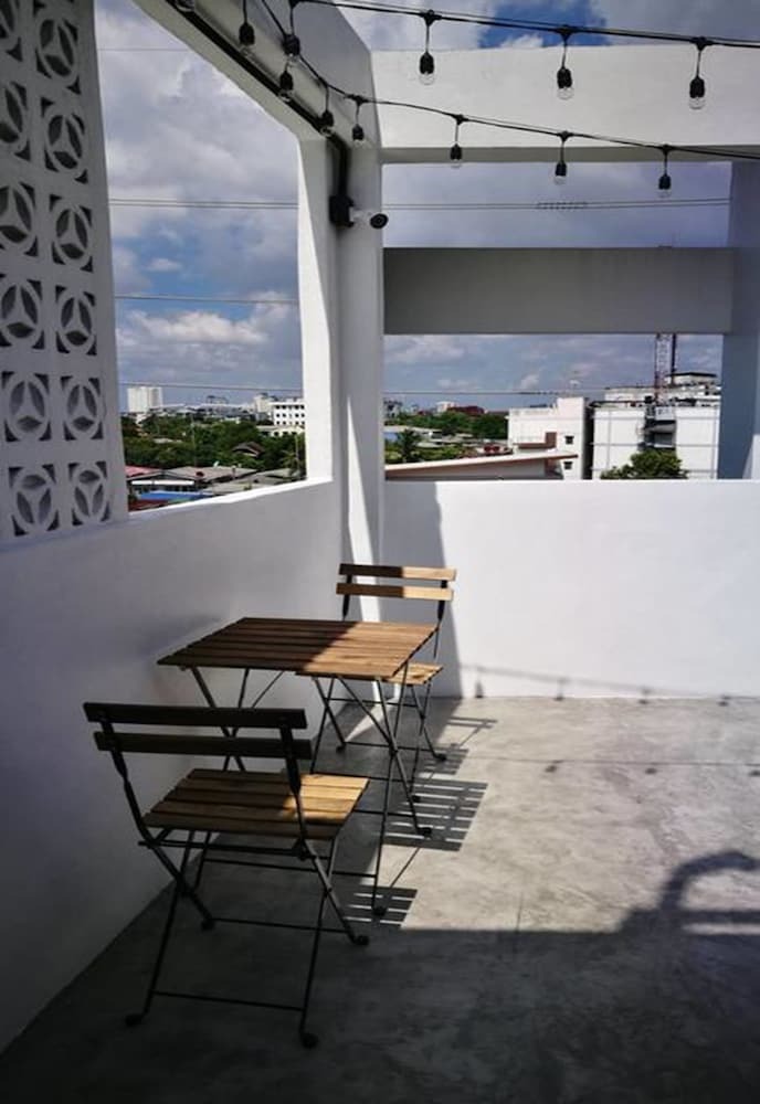 Hostal Arun Old Town Hostel