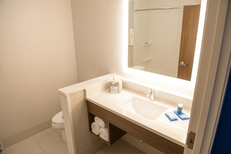 Hotel Holiday Inn Express & Suites Dayton Southwest
