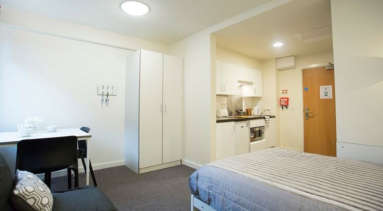 Hotel Powis Place - Campus Residence