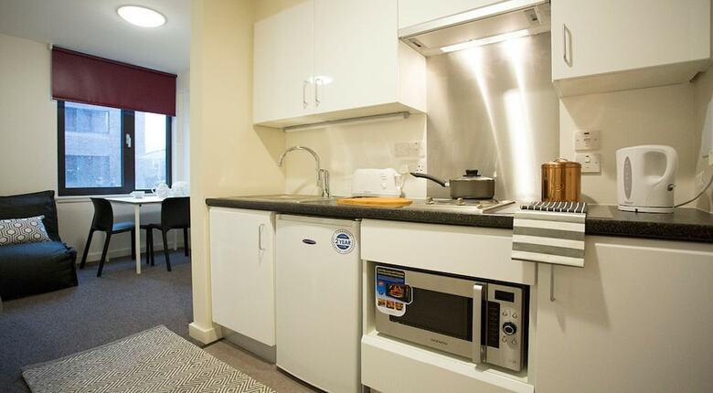 Hotel Powis Place - Campus Residence