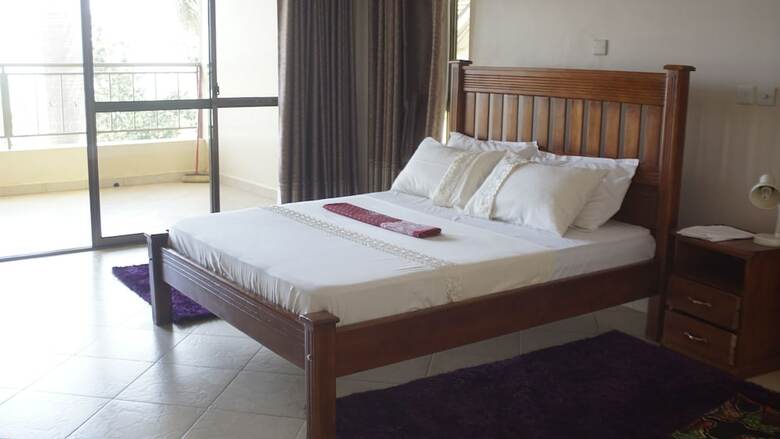 Hotel Lake Breeze House