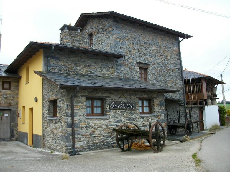 Agroturismo Casa de Aldea Los Glayus