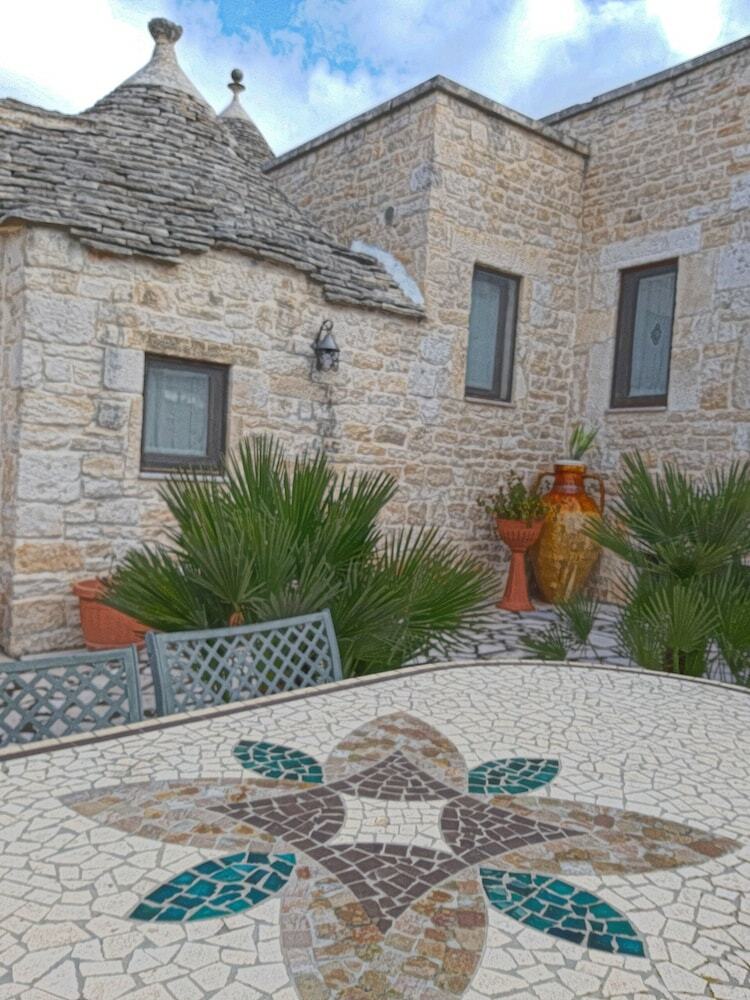 Bed  Breakfast La Rosa Dei Trulli