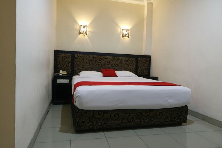 Hotel Reddoorz Plus @ Jalan Dr Sutomo Pekanbaru