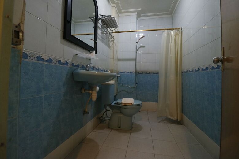 Hotel Reddoorz Plus @ Jalan Dr Sutomo Pekanbaru