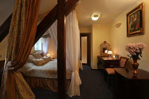 Hotel Castle V?trov - Castle Hotel Collection