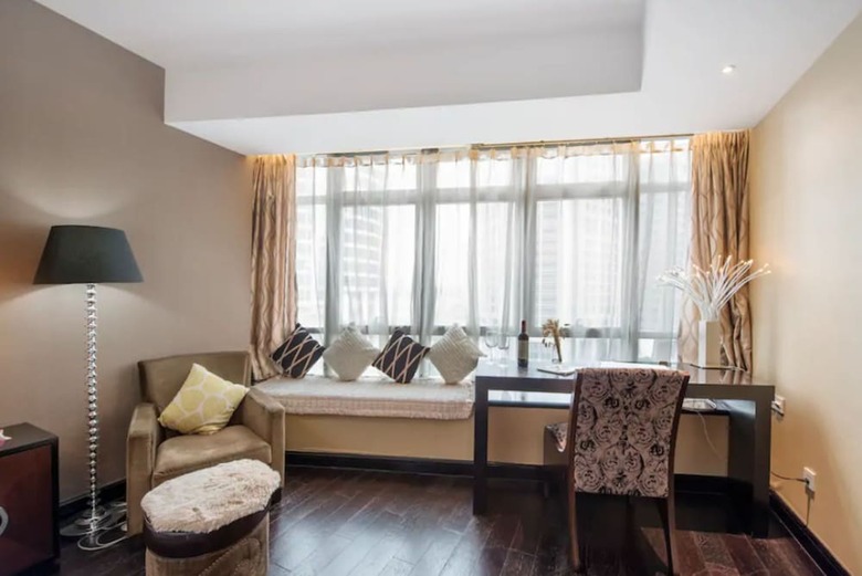 Acme City Apartment