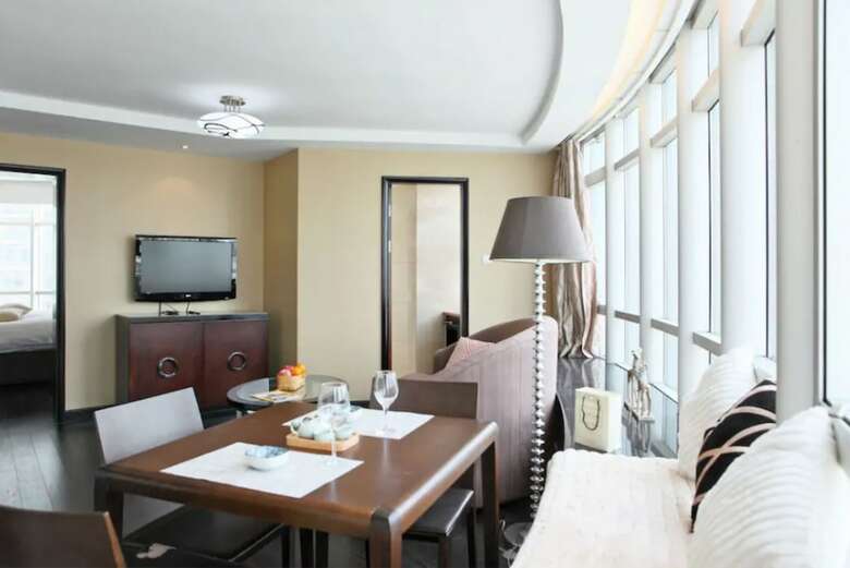 Acme City Apartment
