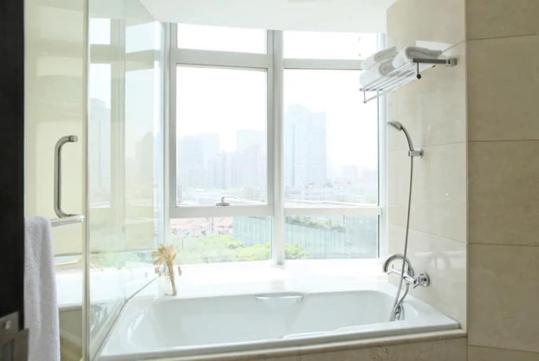 Acme City Apartment