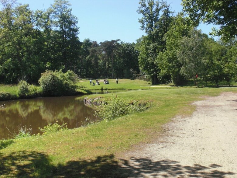 Hotel Ch�teau Du Golf de La Freslonni�re