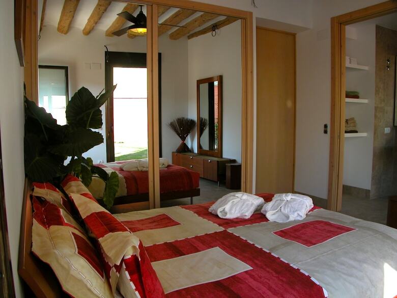 Agroturismo Casa Rural Los Chicos de Lastanosa