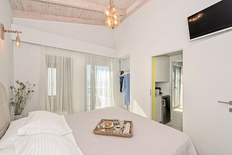 Aenaon Seaview Villa