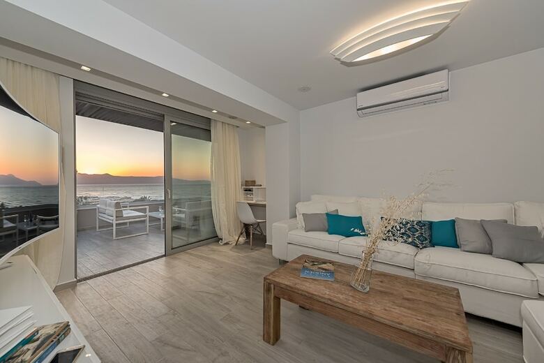 Aenaon Seaview Villa