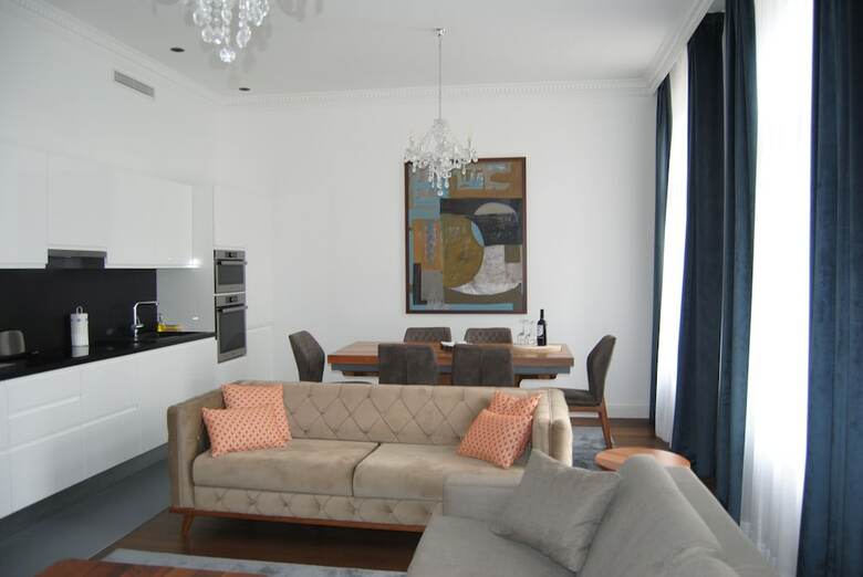 Hotel �tt� Luxury Suites