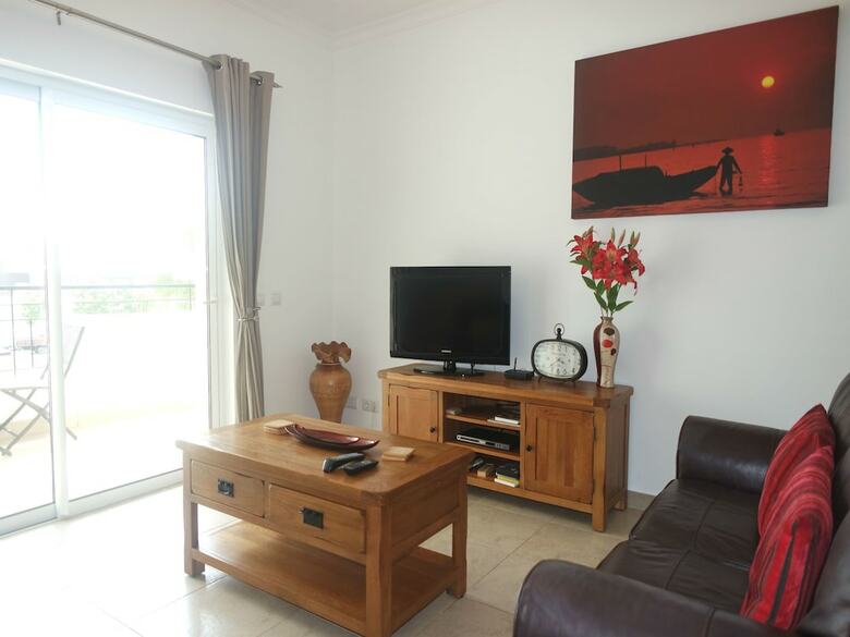 B25 - Abrotea 2 Bed Apartment By Dreamalgarve