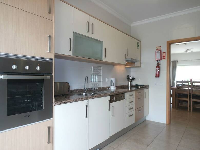 B25 - Abrotea 2 Bed Apartment By Dreamalgarve