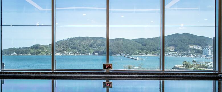 Hotel Ramada Suites By Wyndham Geoje
