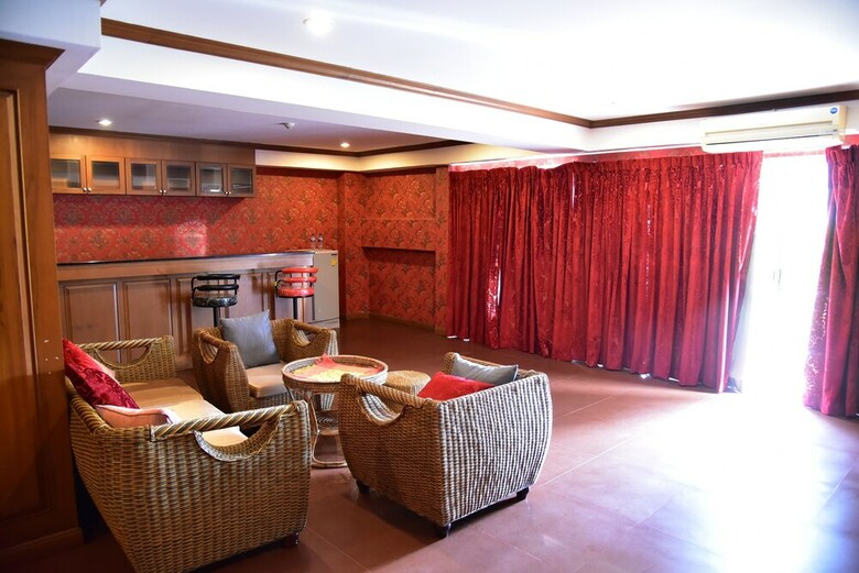 Rajadhani Hotel Pattaya
