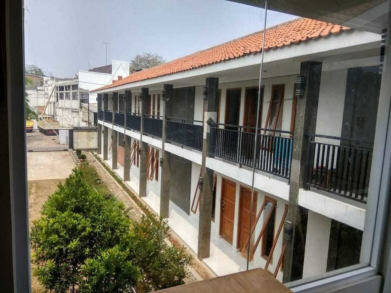 Hostal Gh Capsule