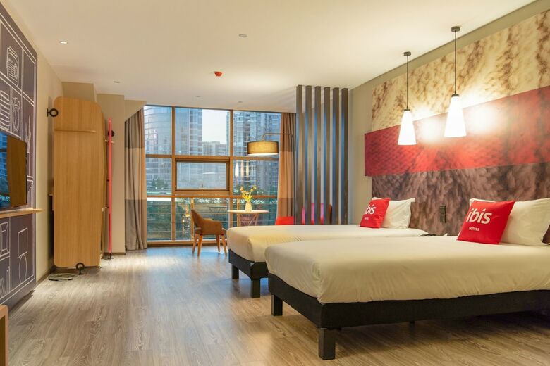 Ibis Weinan Normal University Chaoyang Street Hotel