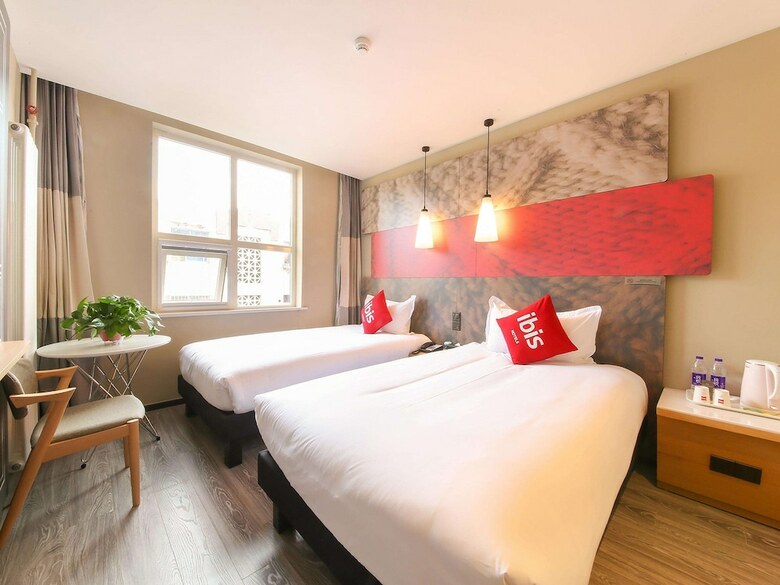 Ibis Weinan Normal University Chaoyang Street Hotel