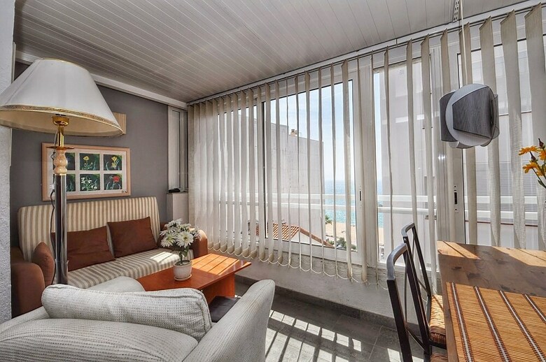 Apartment Orange
