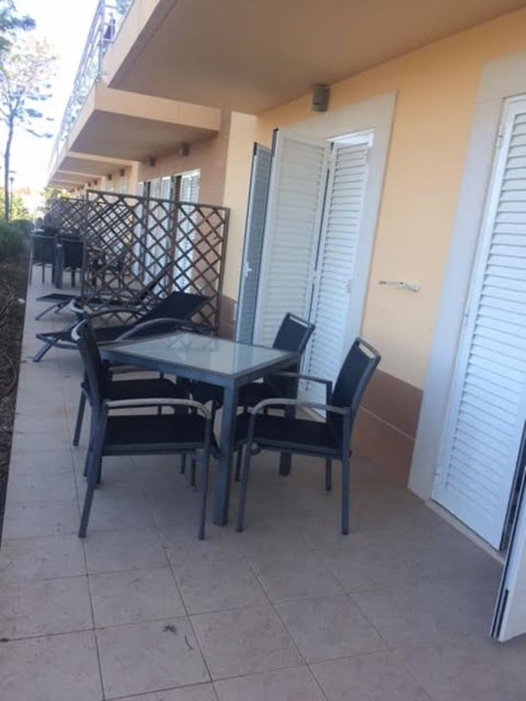Cabanas Gardens - One Bedroom Apartment