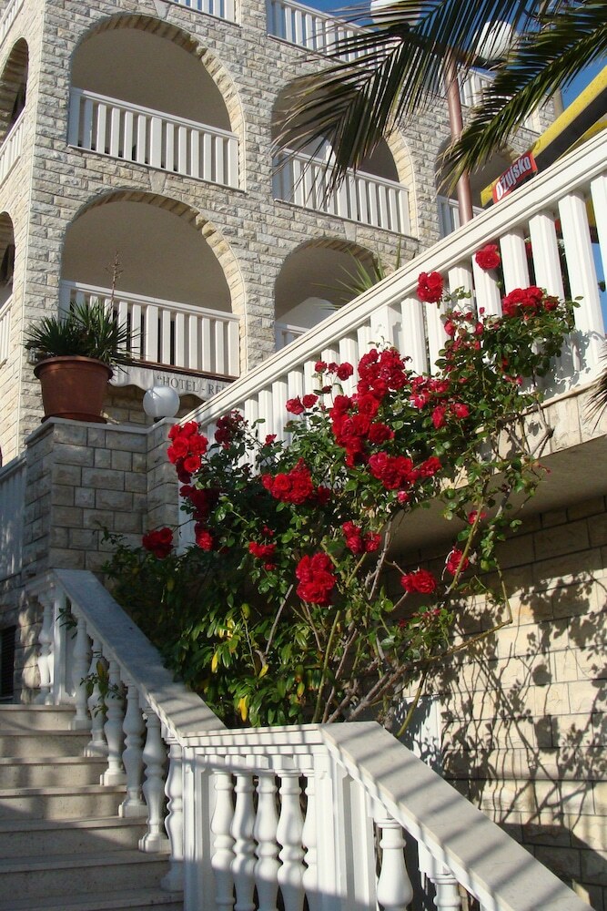 Hotel Vila Tina