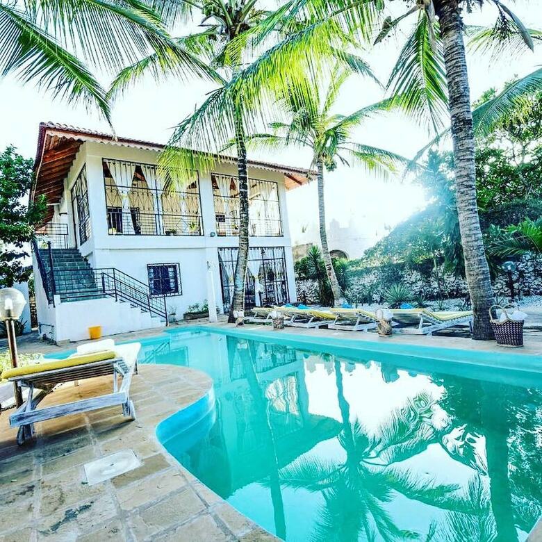 Hotel Watamu Sunflower House