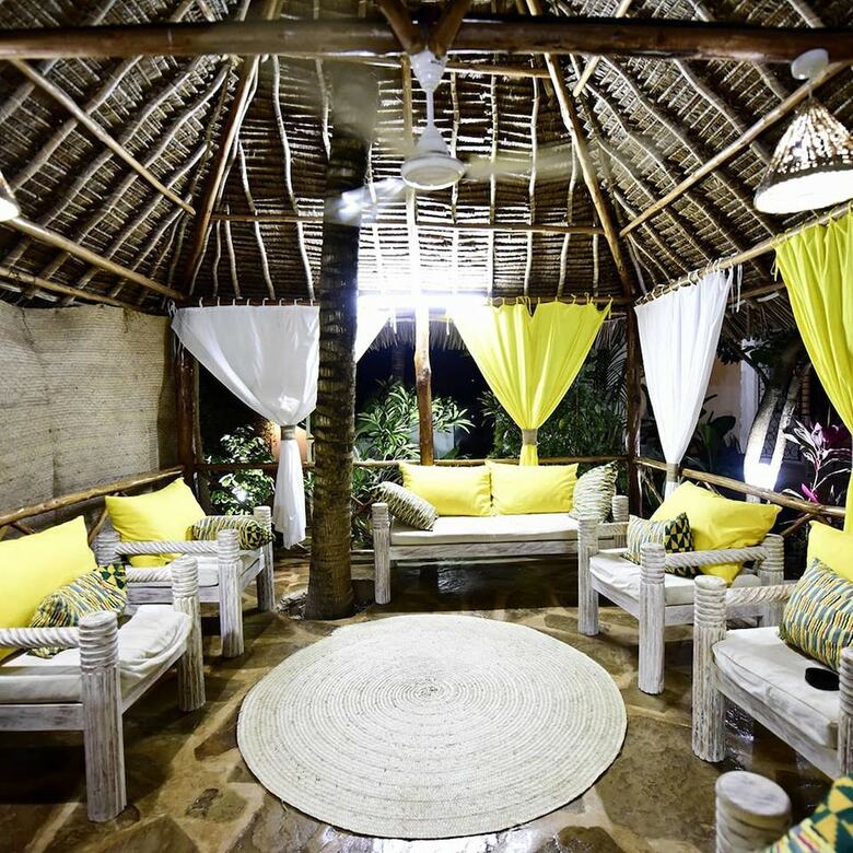 Hotel Watamu Sunflower House