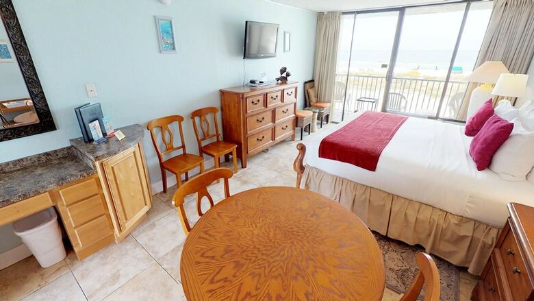 Hotel Island Inn Beach Resort