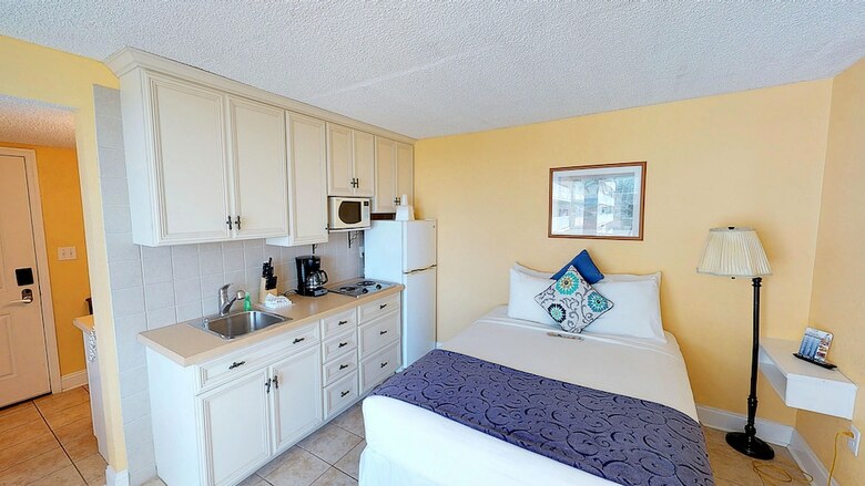 Hotel Island Inn Beach Resort