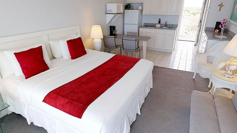 Hotel Island Inn Beach Resort