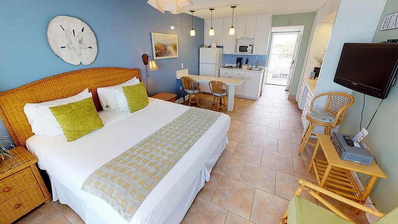 Hotel Island Inn Beach Resort