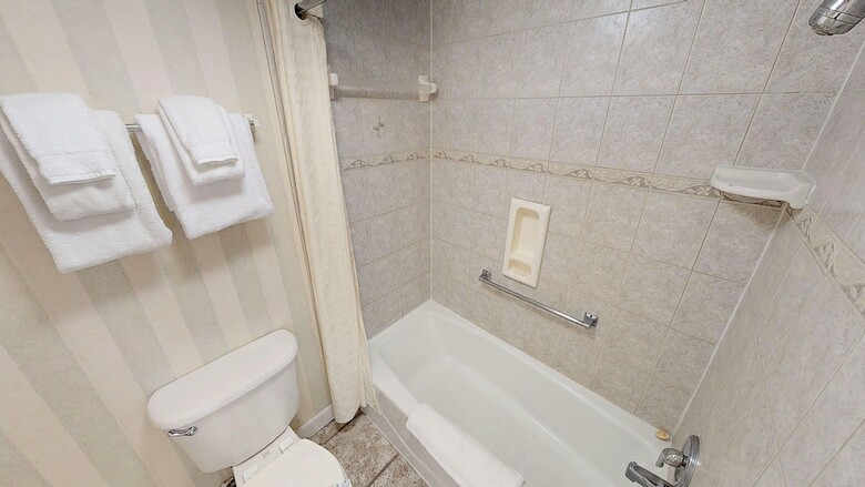 Hotel Island Inn Beach Resort