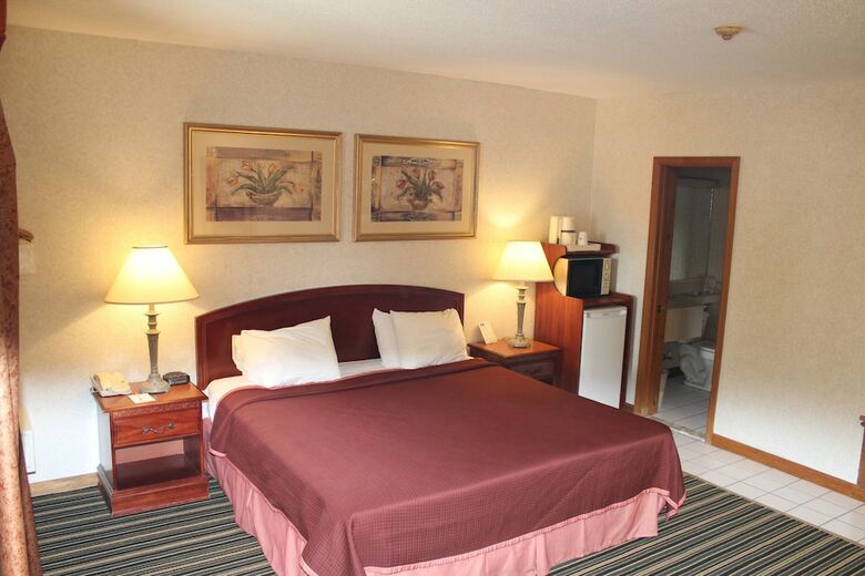 Motel Howard Johnson By Wyndham Lenox
