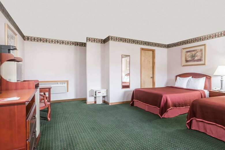 Motel Howard Johnson By Wyndham Lenox