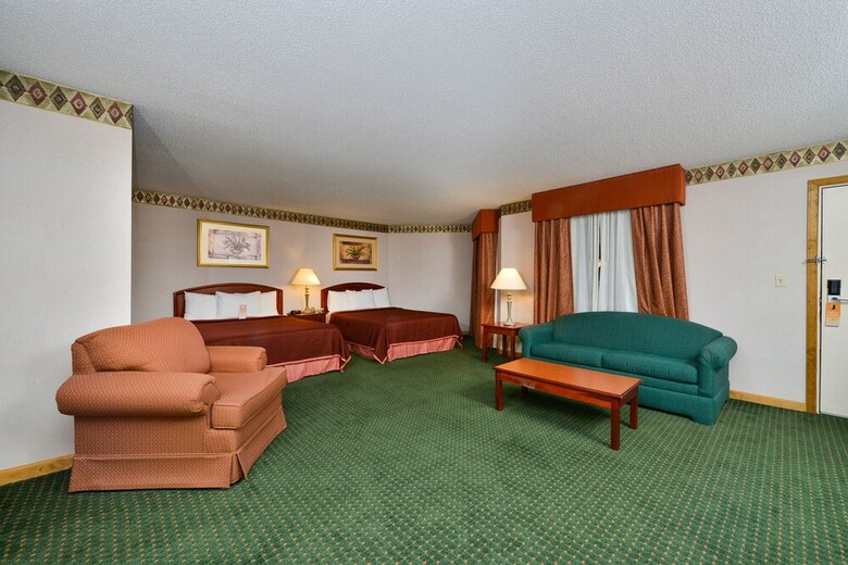 Motel Howard Johnson By Wyndham Lenox
