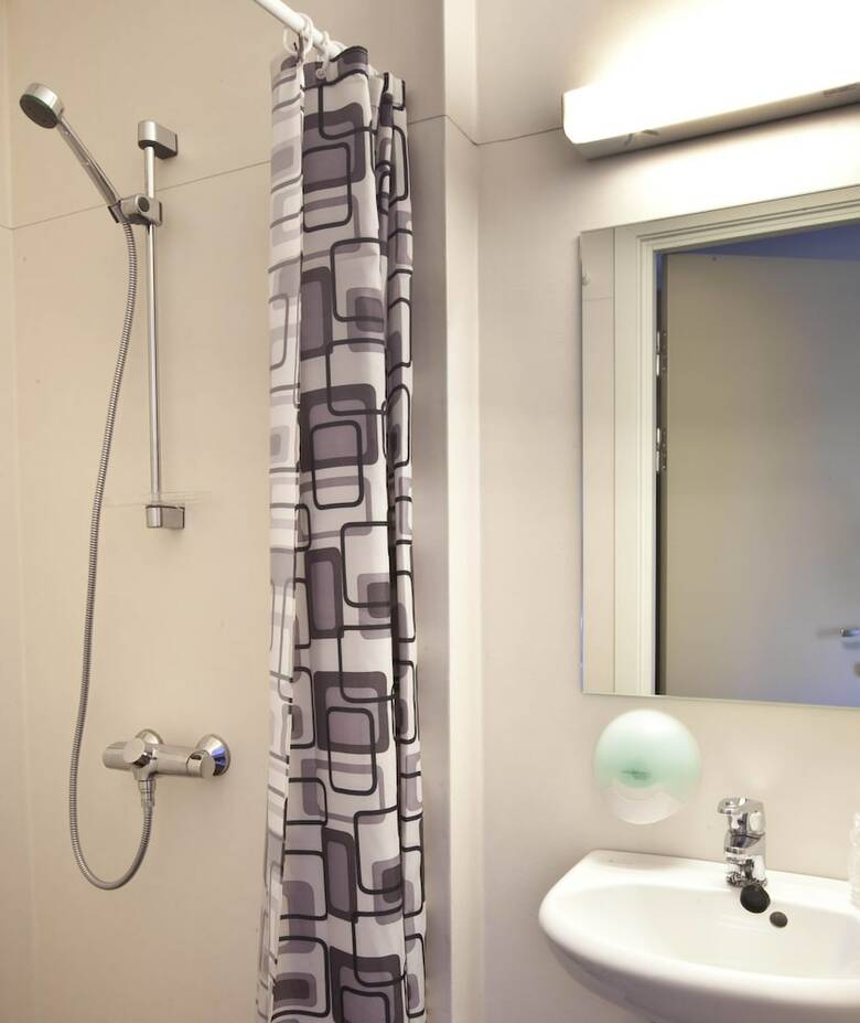 Hostal Lillehammer Station Hotel & Hostel