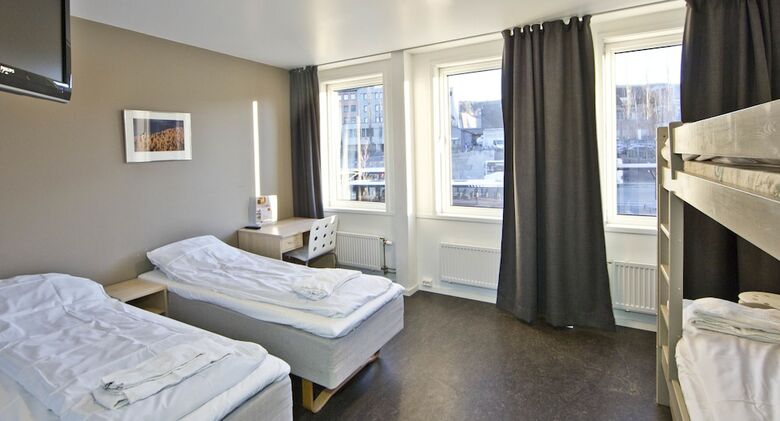 Hostal Lillehammer Station Hotel & Hostel