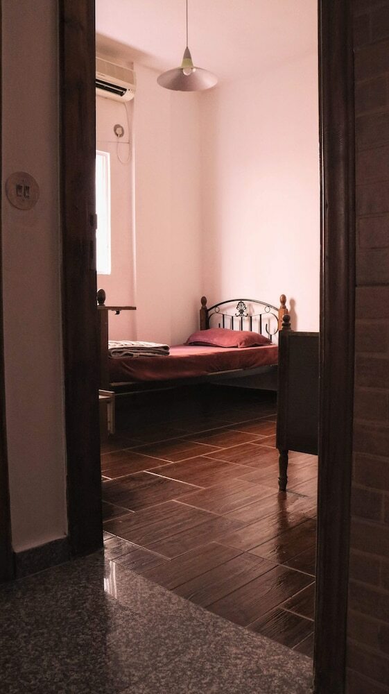 Apartamentos Room17 Youth Hostel