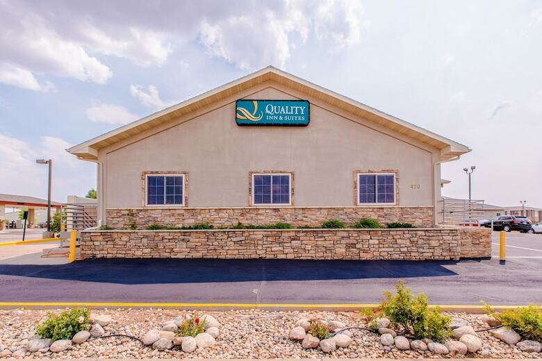 Hotel Quality Inn & Suites University
