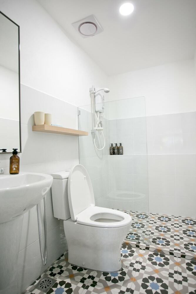 Hotel 16 Gurney Homestay