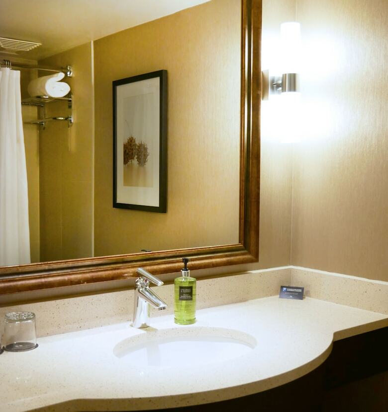 Pacific Gateway Hotel