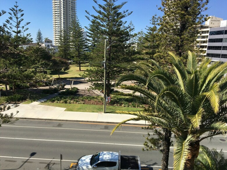 Apartamentos Broadbeach Private Apt With Cha