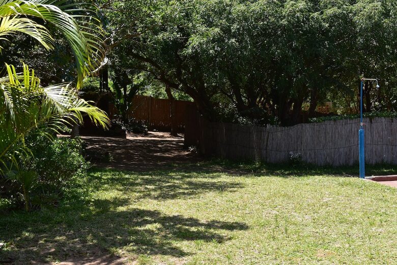 Hotel Gamboozini Lodge