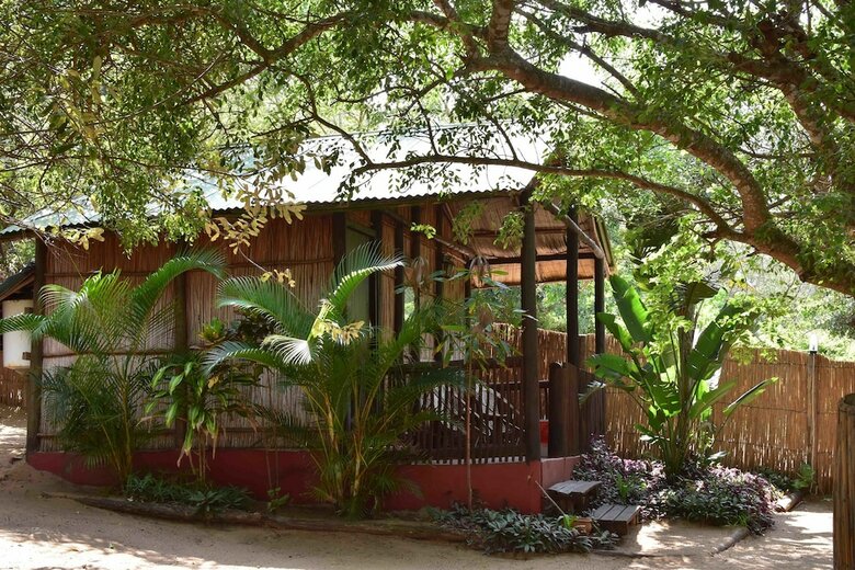 Hotel Gamboozini Lodge