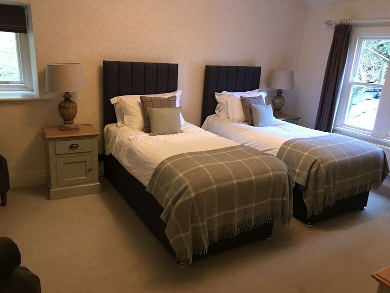 Hotel Ravenstone Manor