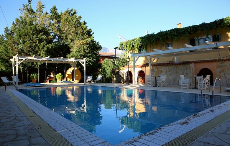 Sunrise Inn Hotel